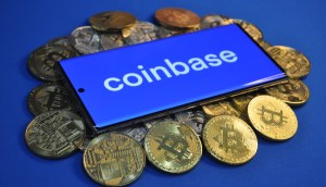 Imagem da matéria: Mais de 30 mil bitcoins saíram da Coinbase em uma semana, aponta Glassnode