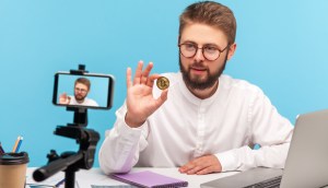 Imagem da matéria: BC da Irlanda alerta para influencers pagos para promover criptomoedas