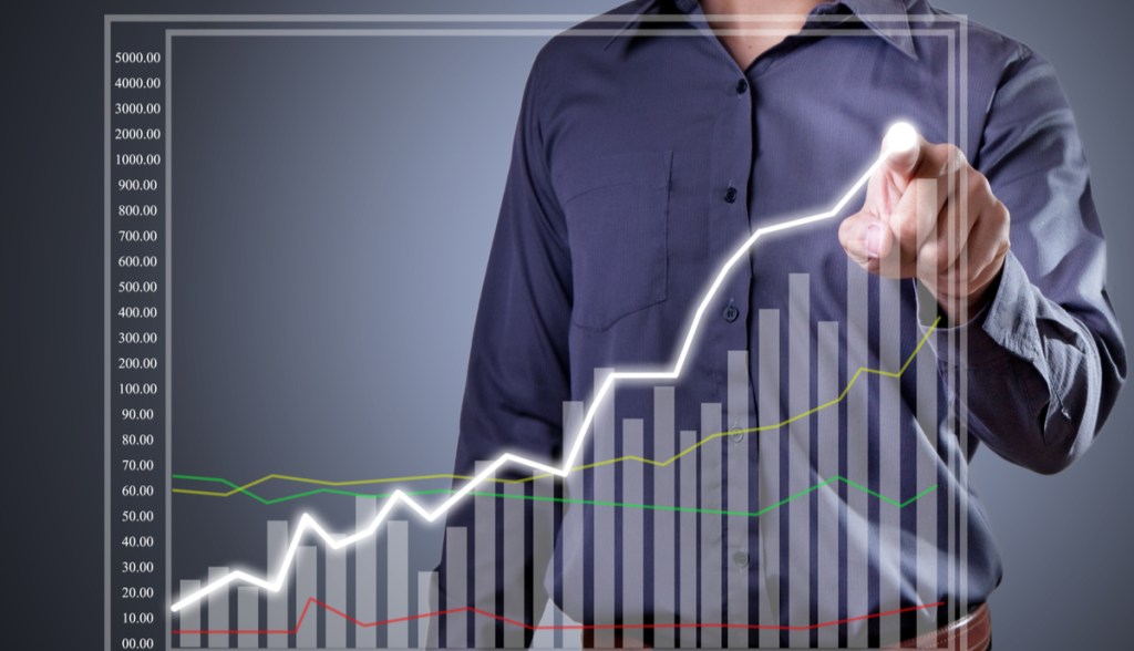 Imagem da matéria: Mercado de criptomoedas tem domingo de reação e Bitcoin volta a superar US$ 30 mil