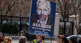 DAO, AssangeDAO, organização autônoma descentralizada, ethereum, Julian Assange, EUA
