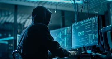 Imagem da matéria: Rússia diz ter detido criador do Hydra, maior mercado ilegal da deep web