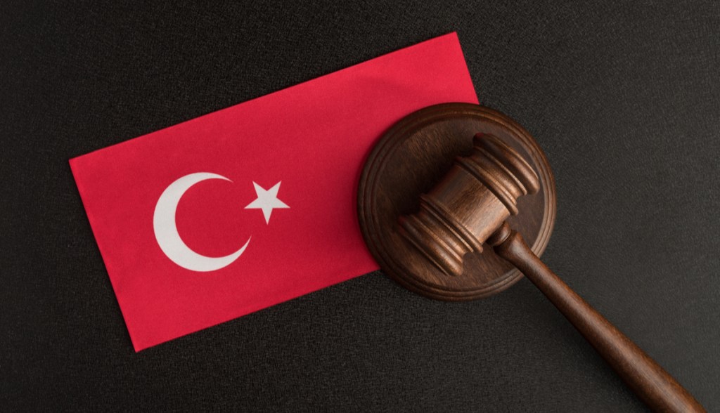 Imagem da matéria: Justiça da Turquia pede 40.000 anos de prisão a réus da corretora de criptomoedas Thodex