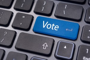 Imagem da matéria: Maioria inicial dá sinal verde para hard fork de LUNA; votação continua por mais seis dias