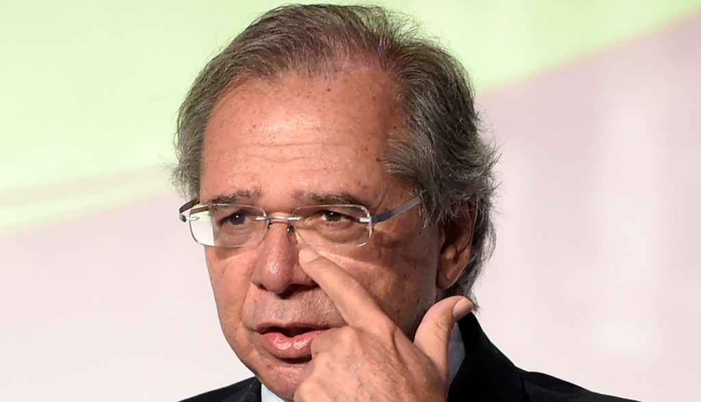 Imagem da matéria: Paulo Guedes diz que Bitcoin é usado em camelódromo digital e cogita imposto: "A digitax vem aí"