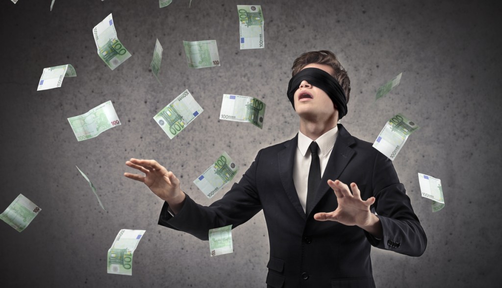 Imagem da matéria: Traders perdem milhões com a morte da criptomoeda LUNA; veja os depoimentos