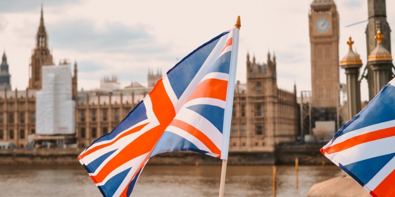 Reino Unido irá regular criptomoedas como produtos financeiros tradicionais até 2027