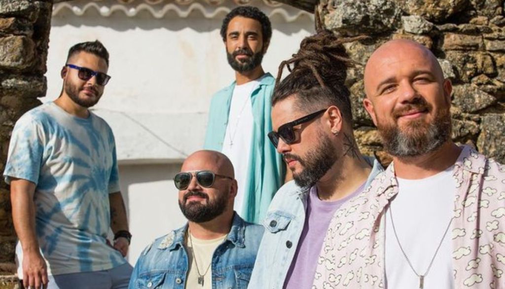 Imagem da banda Maneva