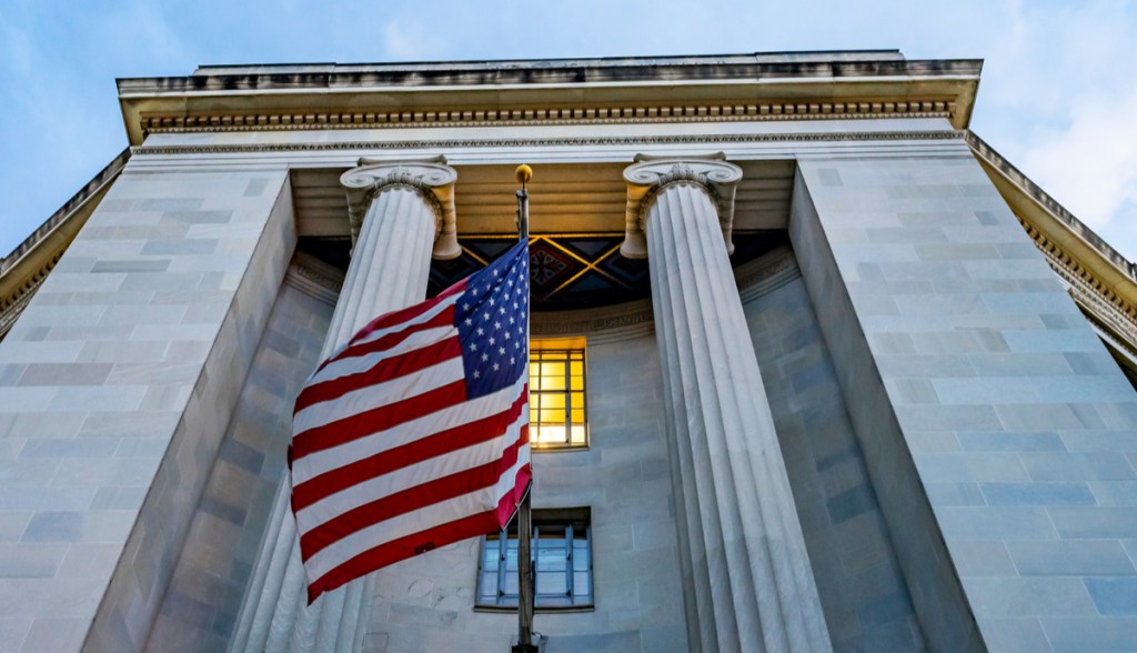 Imagem da matéria: Ação coletiva nos EUA processa Binance.US por danos a clientes que investiram em LUNA e UST