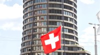 Torre do prédio do Banco de Compensações Internacionais (BIS) em Basel, na Suíça