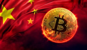 Imagem da matéria: Jornal estatal chinês volta a 'matar' o bitcoin: "Pirâmide que vai a zero"