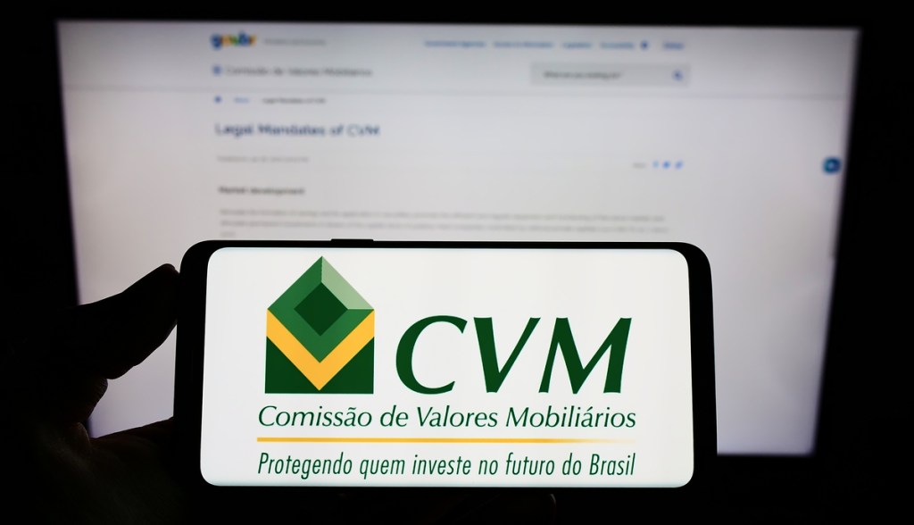 Celular mostra logo da CVM