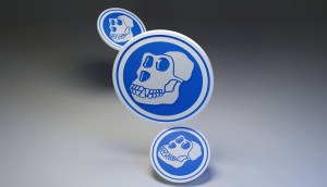 Imagem da matéria: ApeCoin dispara mais de 20% após investidores ganharem "tour" em metaverso