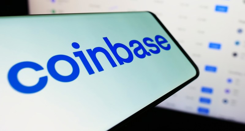 Imagem da matéria: Ações da Coinbase sobem com revelações sobre ETFs de Bitcoin