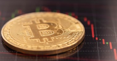 Imagem da matéria: Bitcoin cai abaixo de US$ 23 mil com aumento dos juros na Europa