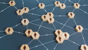 Imagem da matéria: Como criar sua própria Organização Autônoma Descentralizada (DAO)?