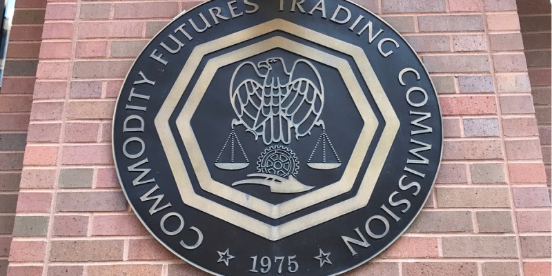 Imagem da matéria: Putin assina lei que libera mineração de criptomoedas na Rússia