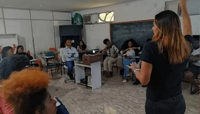 Sala do curso bitcoin AfroBit Paxful Guetto