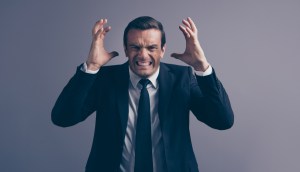 Investidor tomando susto