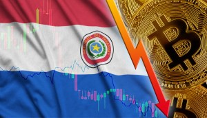 Bandeira do Paraguai com moeda de bitcoin