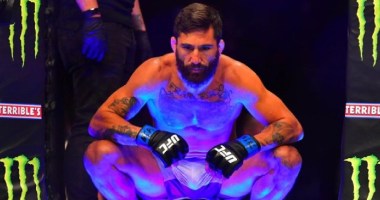Imagem da matéria: Lutador argentino do UFC irá receber 100% do salário em USDC