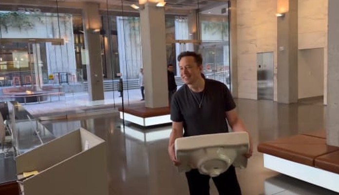 Imagem da matéria: Elon Musk posta vídeo entrando na sede do Twitter e aumenta expectativa sobre compra da rede social