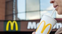Imagem da matéria: McDonald's na Suíça passa a aceitar bitcoin como pagamento; veja vídeo