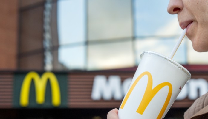 Imagem da matéria: McDonald's na Suíça passa a aceitar bitcoin como pagamento; veja vídeo