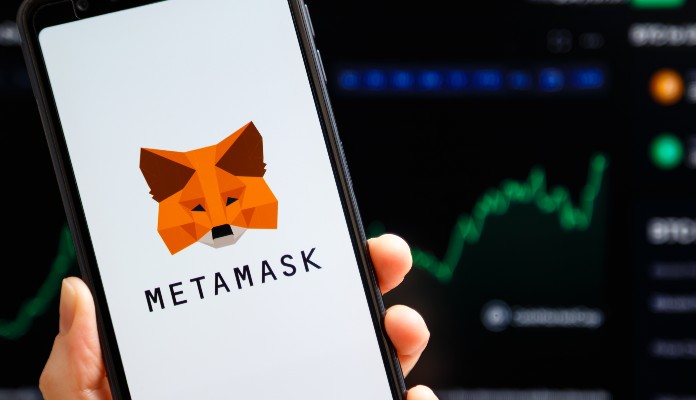 Imagem da matéria: MetaMask anuncia que vai coletar dados de usuários e enfrenta chuva de críticas