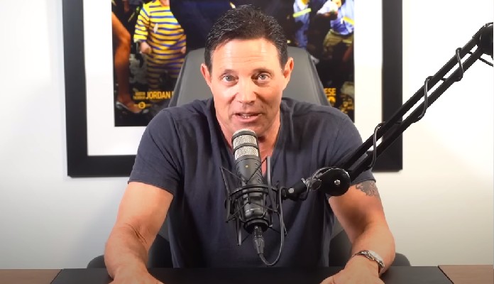 Jordan Belfort O lobo de Wall Street -Reprodução Youtube