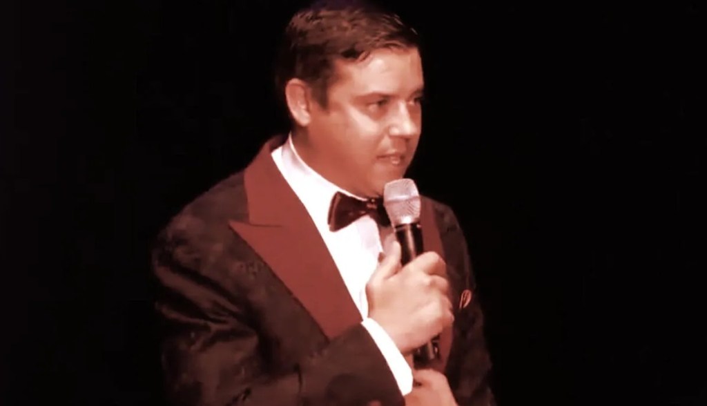 Imagem da matéria: Cúmplice da Rainha das Criptomoedas se declara culpado de golpe com token OneCoin