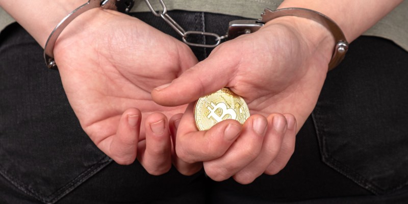 FBI recupera R$ 2,3 milhões em criptomoedas de golpista do Leste Europeu