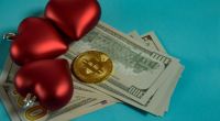 Imagem da matéria: Mulher cai no "golpe do amor" e perde R$ 1 milhão em Bitcoin para criminoso