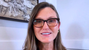 Imagem da matéria: Investidora “popstar” vendeu US$ 245 milhões em ações da Coinbase e Grayscale Bitcoin Trust em 30 dias