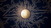 Imagem da matéria: Taxas do Bitcoin explodem e rede bate recordes de transações não confirmadas