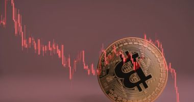 Imagem da matéria: Manhã Cripto: Bitcoin e Ethereum despencam 8% com realização de lucros por traders