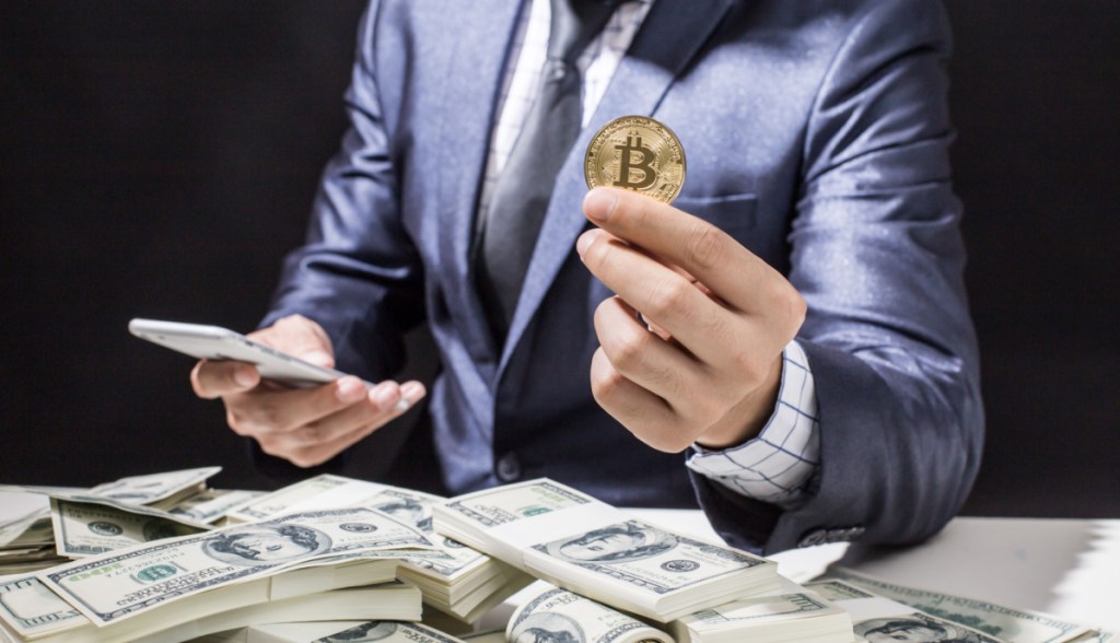 Imagem da matéria: Holders de longo prazo dominam Bitcoin e volatilidade no preço bate mínima histórica, mostra Glassnode