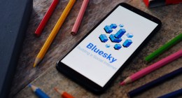 Imagem da matéria: Bluesky ganha 1 milhão de usuários em 3 dias após Twitter ser banido no Brasil