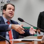 Áureo Ribeiro define como “horrível” imposto de 30% para regularizar criptomoedas