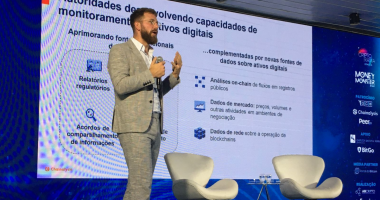 Jonathan Levin, cofundador da Chainalysis palestrando em evento Criptorama/Money Monster Brazil na terça-feira (6 de junho).