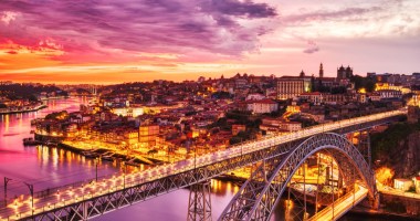 Vista aérea da cidade do Porto, em Portugal