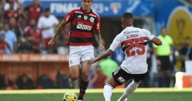 Pedro do Flamengo vai para cima de Alisson do São Paulo em final da Copa do Brasil