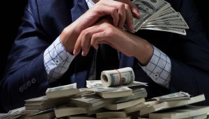 Imagem da matéria: CVM aplica multas que somam mais de R$ 280 milhões no 2º trimestre de 2023