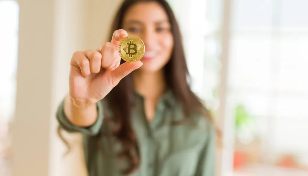 Bitcoin hoje: BTC volta a US$ 92 mil com impulso de compradores de longo prazo