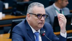 Imagem da matéria: "Binance usa artifícios para não cumprir legislação brasileira", afirma deputado Alfredo Gaspar