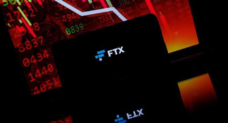 Imagem da matéria: Manhã Cripto: FTX já pode vender R$ 4,2 bilhões em ativos; Tesouro dos EUA quer mais poder sobre mercado cripto 