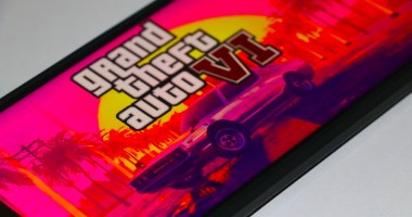 Ilustração no celular do jogo game GTA 6 VI