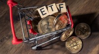 Imagem da matéria: ETF de Bitcoin tem 95% de chance de ser aprovado este mês, afirma analista da Bloomberg