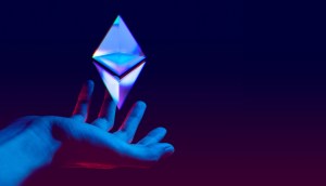 Imagem da matéria: Ethereum encosta em recorde de preço após disparar 11% no dia
