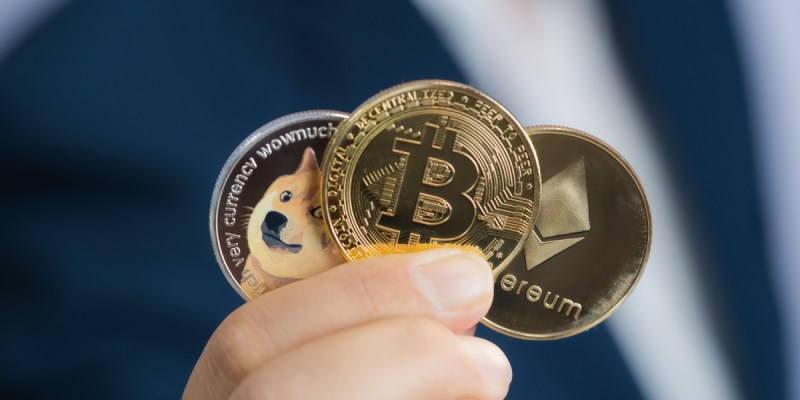 Novas cartas da série Currency da Cardsmiths incluem mais de US$ 500 mil em Bitcoin, Dogecoin e Ethereum