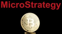 Imagem da matéria: Ações da MicroStrategy sobem 24% com Bitcoin próximo de máxima histórica